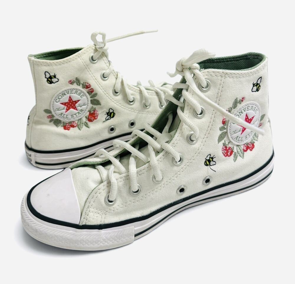 CONVERSE Chuck Taylor Embroidered Berries & Bees Shoes Cream Youth Size 3 325416
